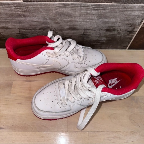 Nike Air Force 1 Low University Red - Picture 5 of 8